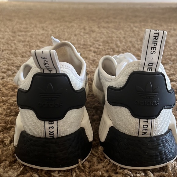 🖤✨ADIDAS NMD SNEAKERS✨🖤 - Picture 11 of 11